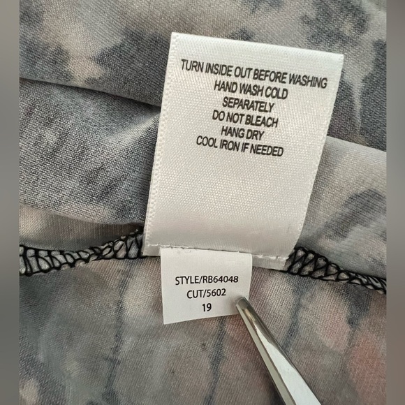 Robbie Bee Signature Halter Tie Back Sleeveless Dress Tie Dye Geometric XL NWT - Picture 10 of 15